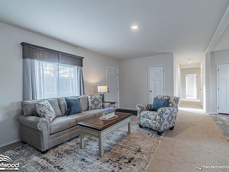28664E The Rapids Plan, Woody Mountain Residential Community photo 3