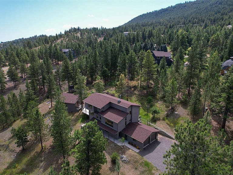 1 Columbine Dr photo 2