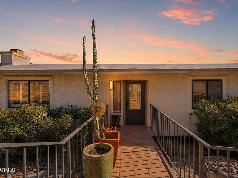 15609 E MUSTANG Drive photo 5
