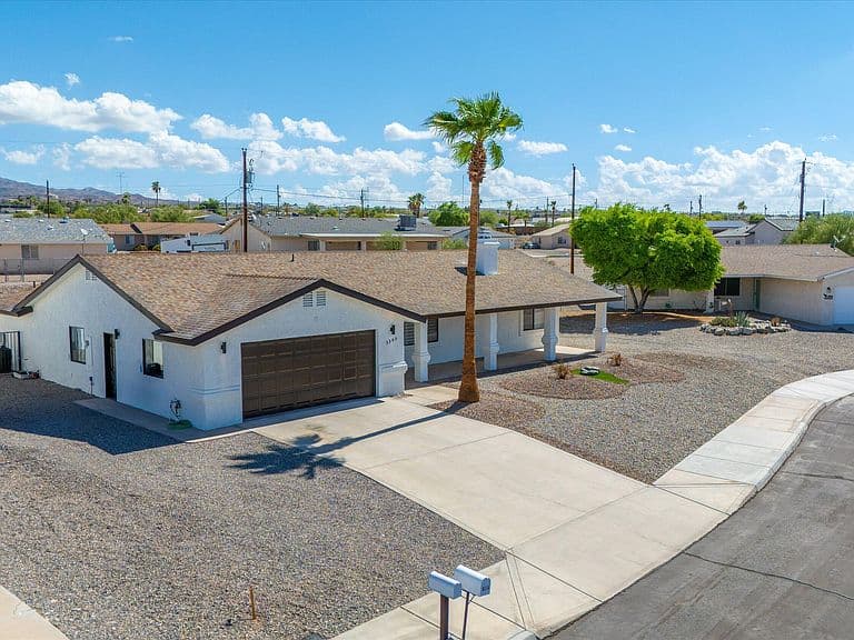 3580 Red Cloud Dr photo 5