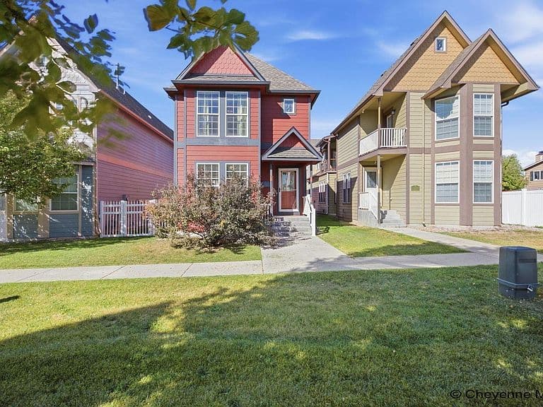 4008 Cobblestone Ct photo 1