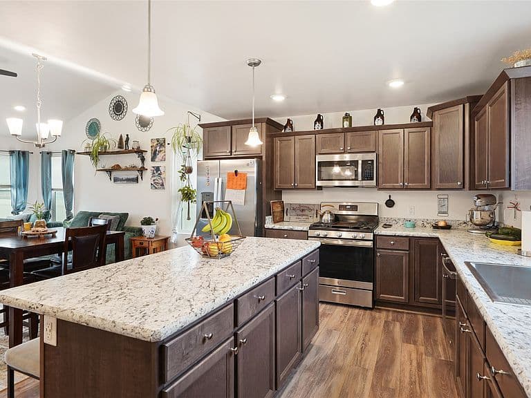 309 Lomond Ct photo 4