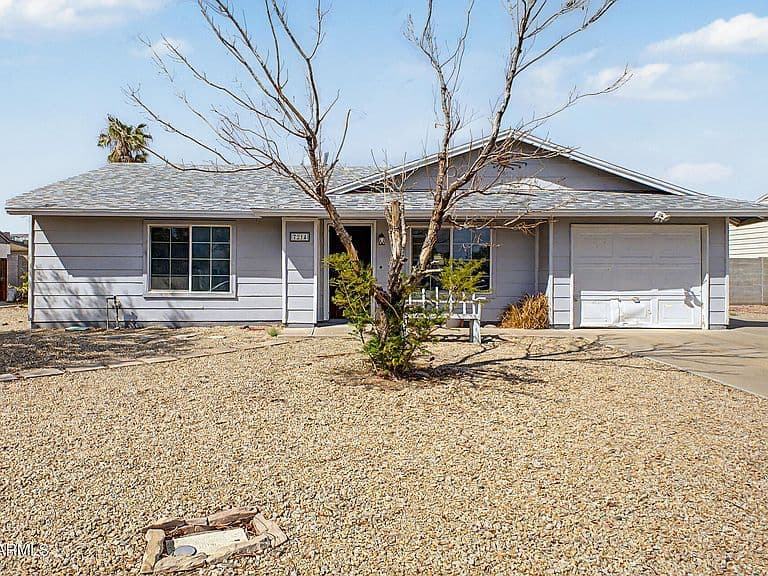 7214 W DESERT COVE Avenue photo 2