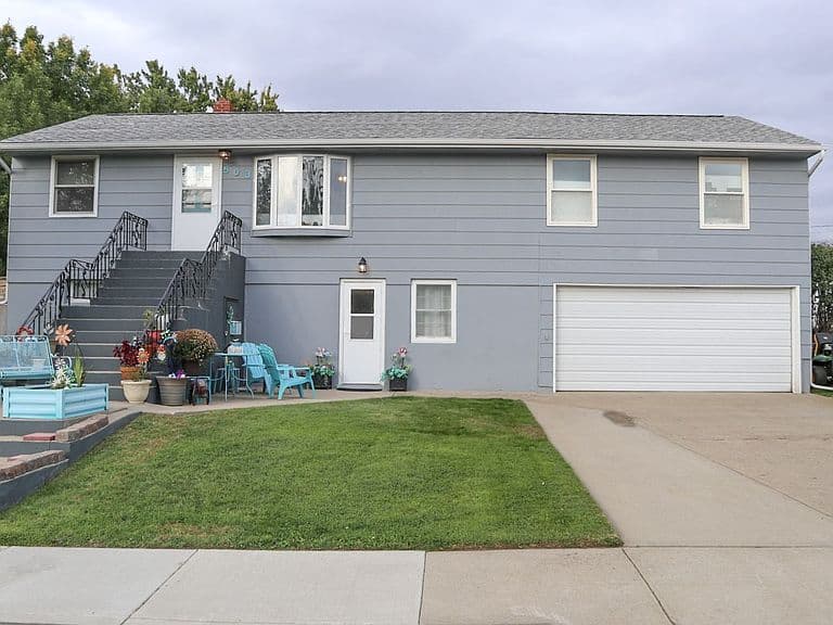 503 E Raymond St photo 1