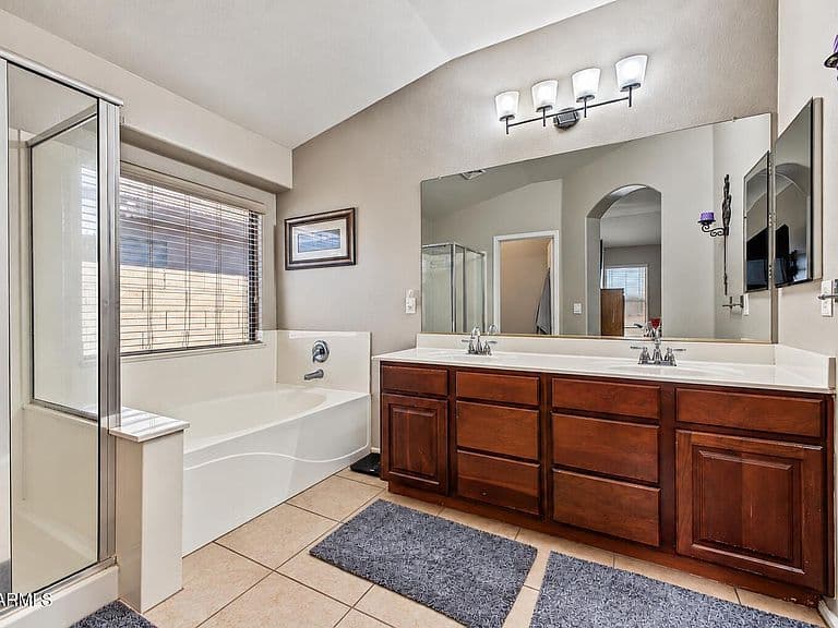 41917 W MICHAELS Drive photo 4