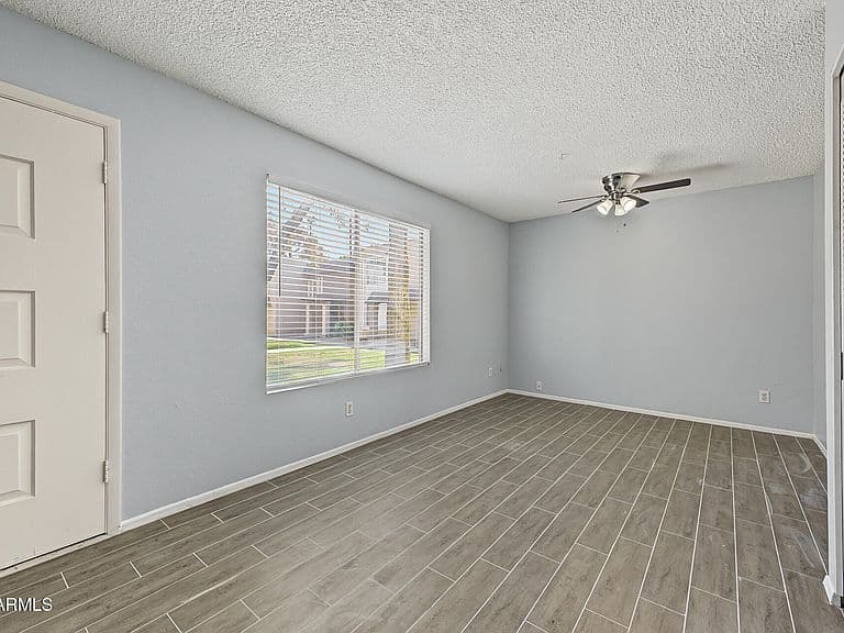7126 N 19TH Avenue #109 photo 5