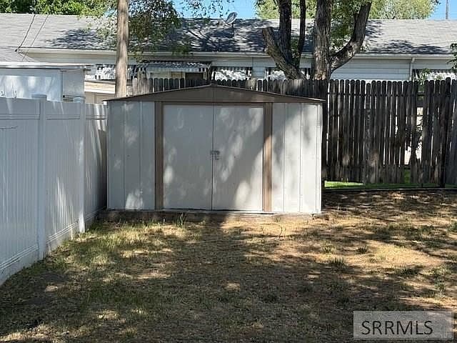 340 W Connor St photo 5