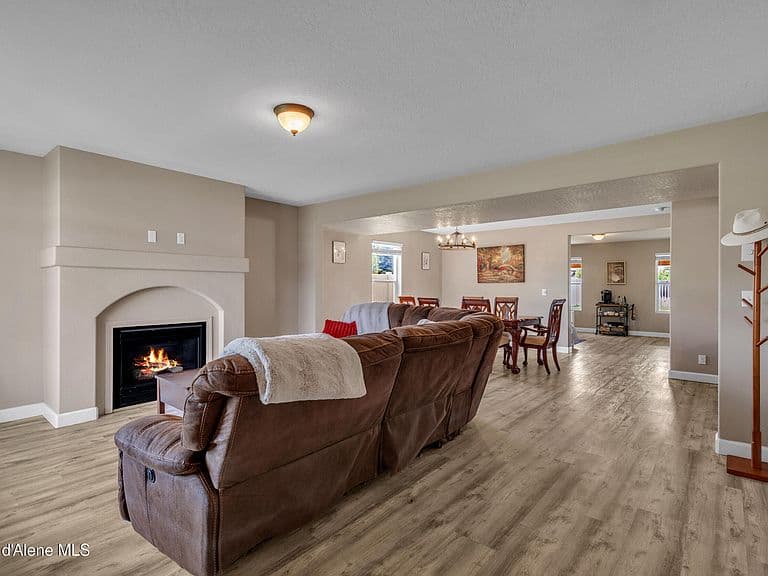 3739 W Pescador Dr photo 4