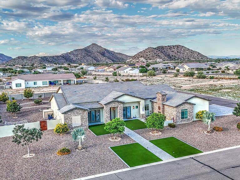 9436 W Fossil Mountain Drive photo 4