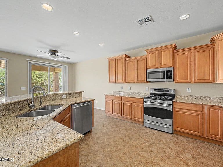 27002 W Runion Drive photo 5
