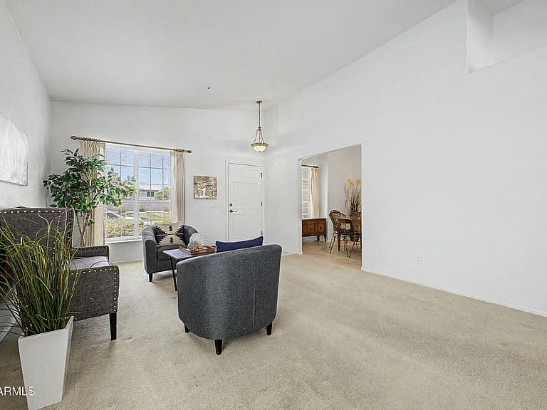 9380 E BLANCHE Drive E photo 5
