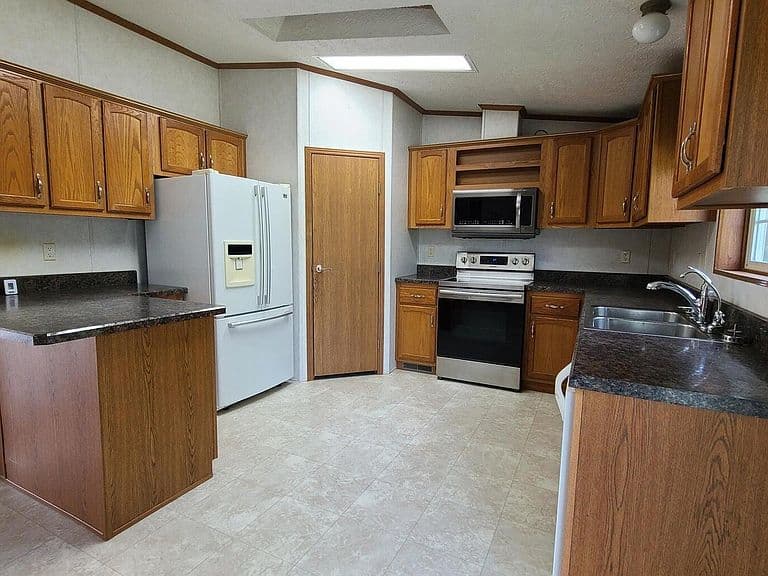2651 Us Highway 2 photo 3