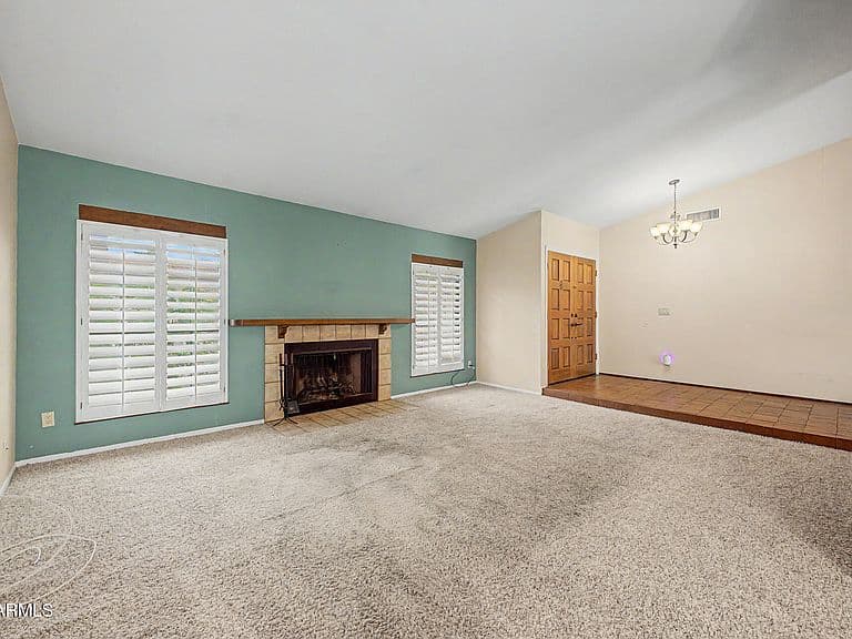 448 E SUSAN Lane photo 5