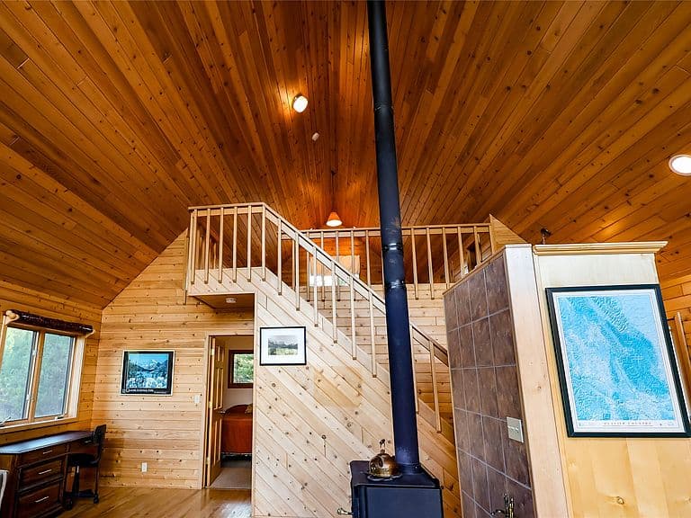 4825 Scenic Dr photo 2