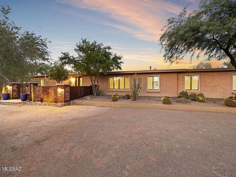 1630 W Montebella Pl photo 1