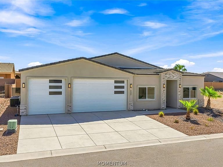 5544 S Honor Avenue photo 1