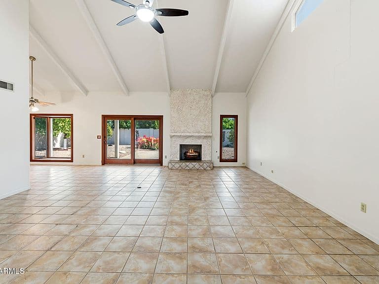 7275 E GRISWOLD Road photo 3