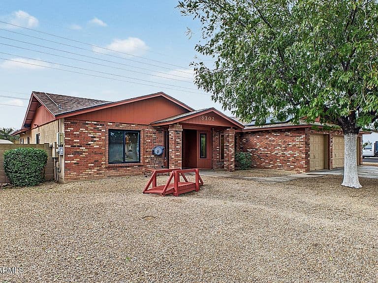 3302 W KRISTAL Way photo 2