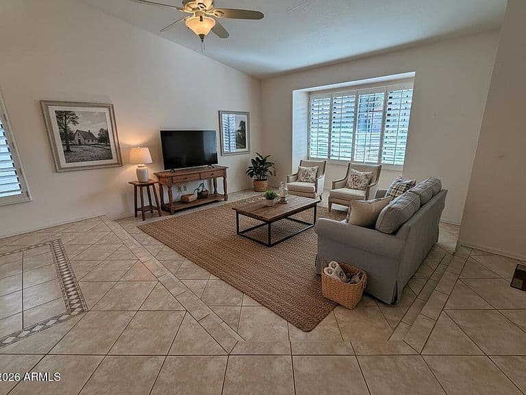 8956 E Voltaire Dr photo 4