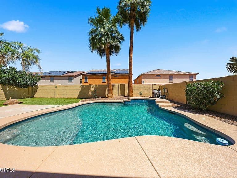 43214 W MAGNOLIA Road photo 1