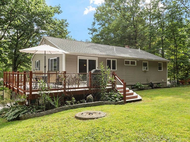 12 Parker Drive photo 2