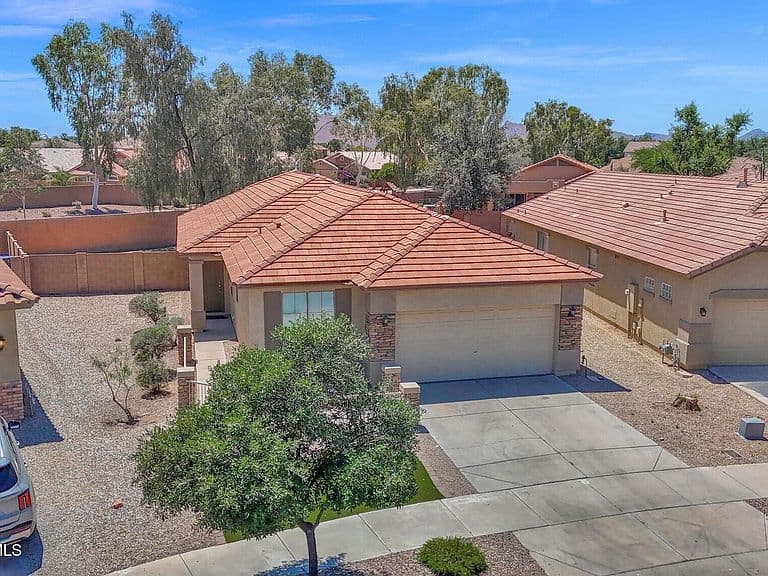 21067 E DESERT HILLS Circle photo 1
