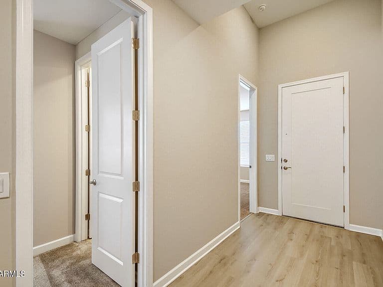 16754 W SPUR Drive photo 3