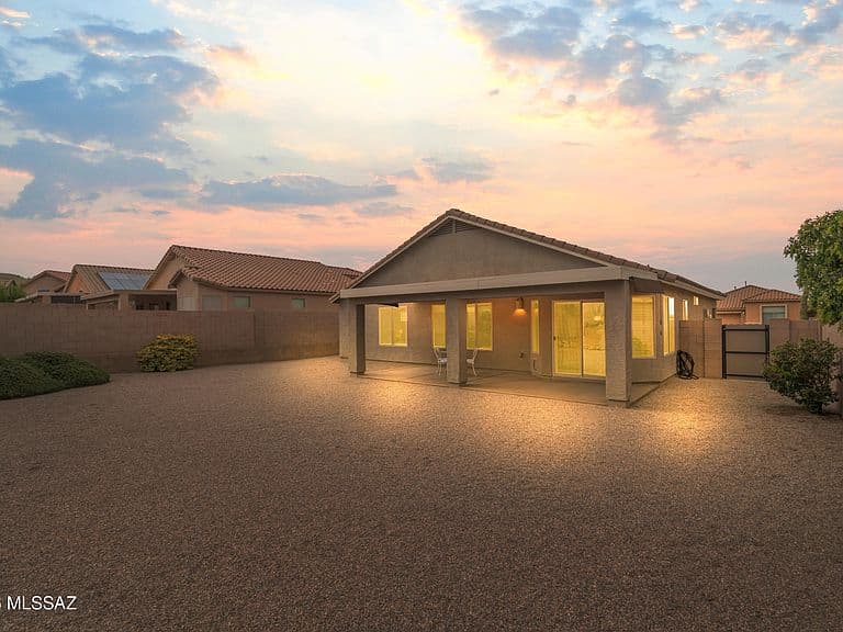 1601 N Rio Bonito photo 1