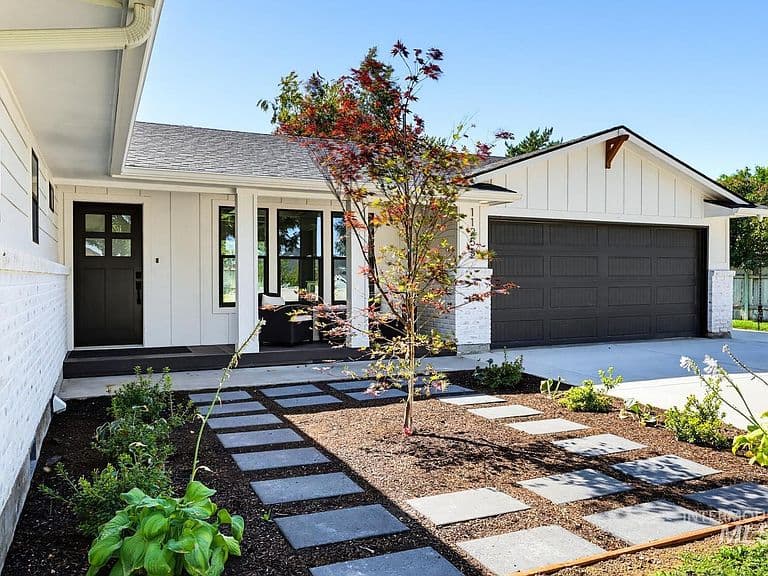 11253 Meadowbrook Dr photo 3
