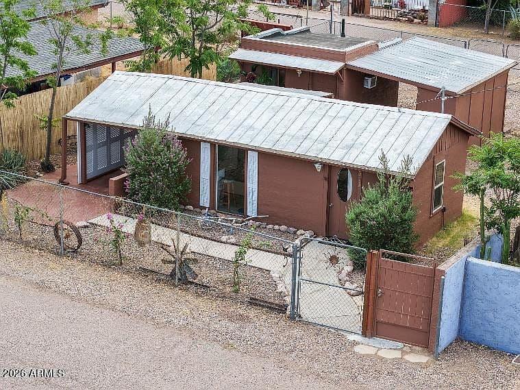 313 W Palma Street photo 1