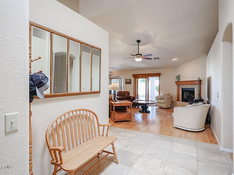 15135 N 89TH Avenue photo 4
