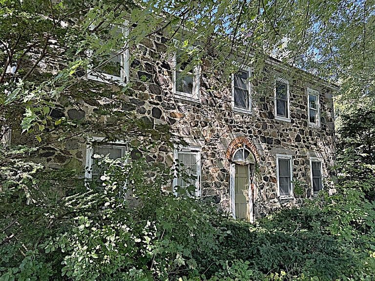 748 South Main Street photo 2