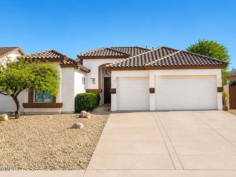 5407 E LONESOME Trail photo 2