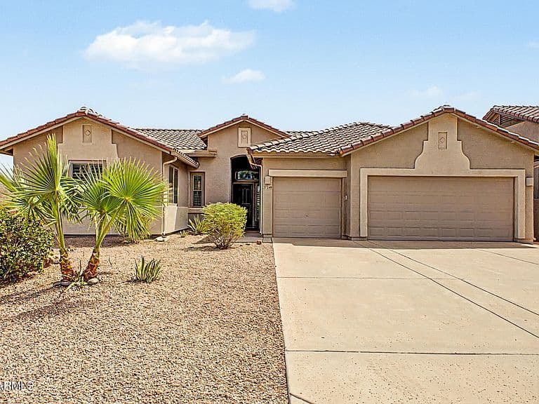 37249 W OLIVETO Avenue photo 2