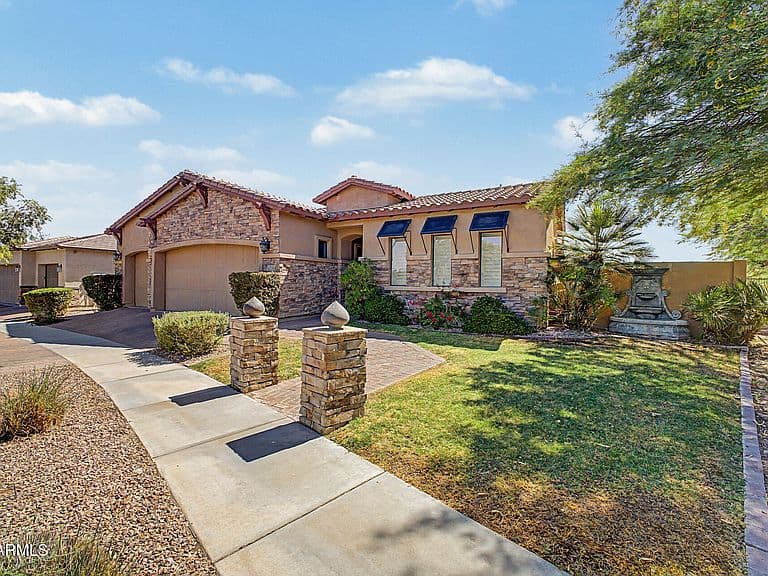3238 E MOUNTAIN VILLAGE Circle photo 3