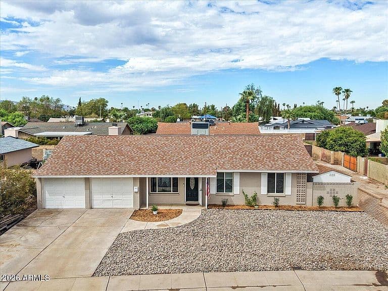 2612 S JUNIPER Street photo 2