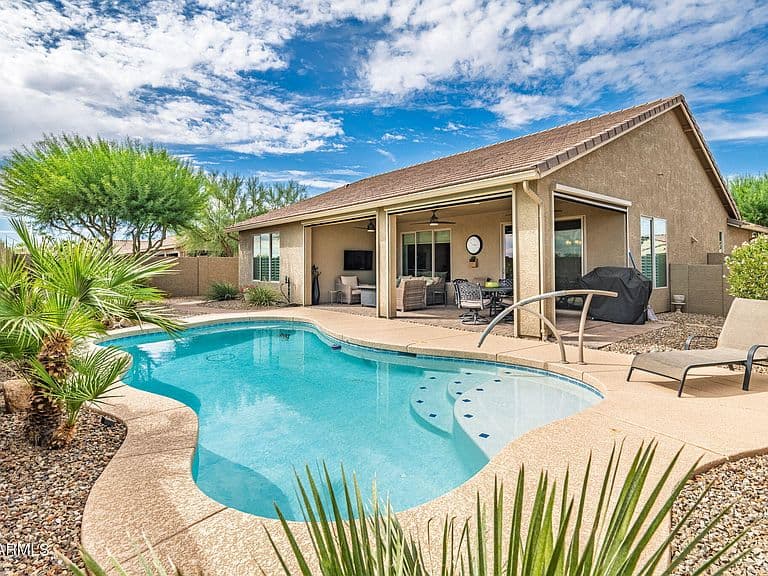 4895 W PICACHO Drive photo 1