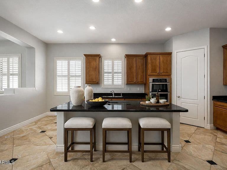 3215 E Constance Way photo 5