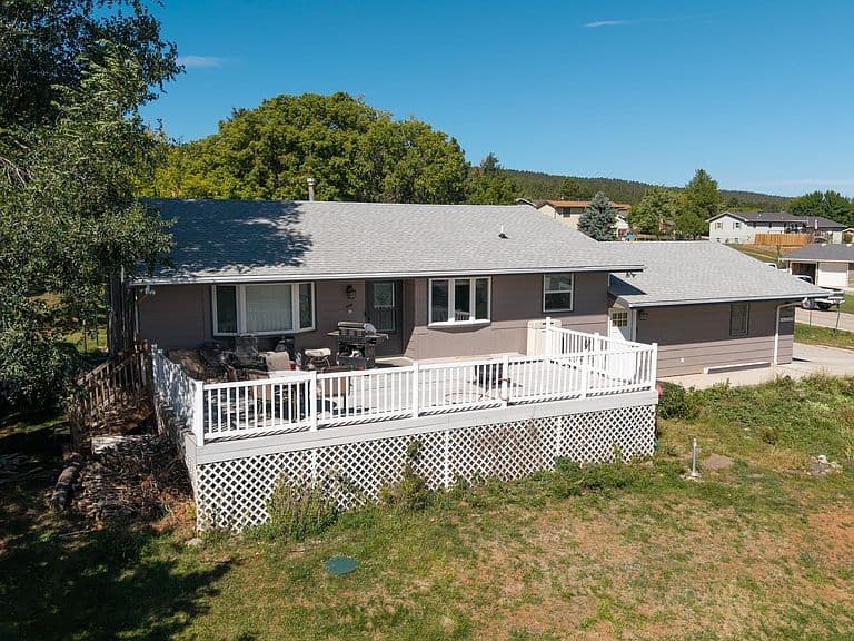 6119 Tower Ct photo 2