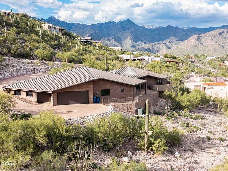 4450 N Buckskin Way photo 1