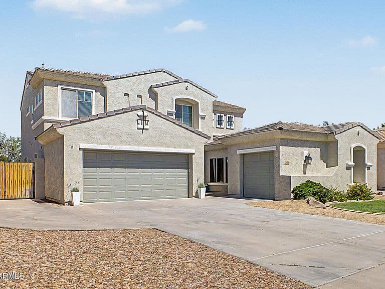 10334 E JUANITA Avenue photo 4