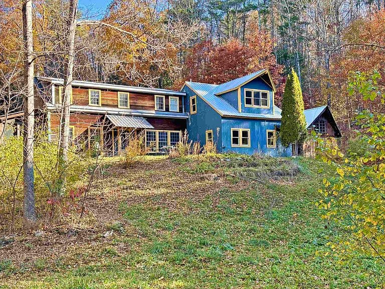 131 West Parish Road photo 1