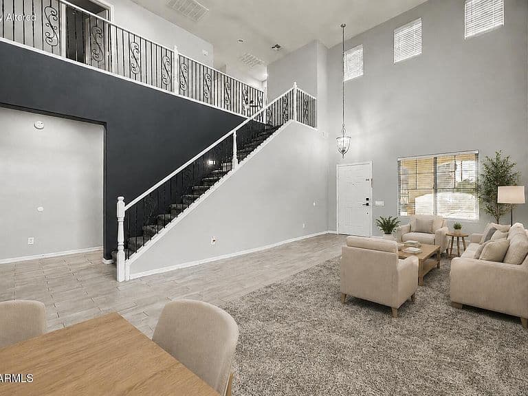 4909 S ANTONIO -- photo 2