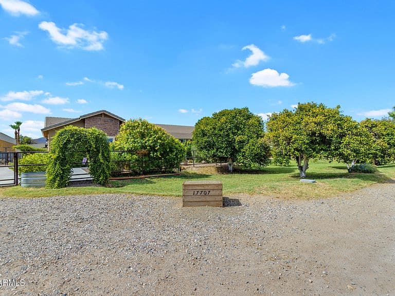 17707 E STACEY Road photo 5