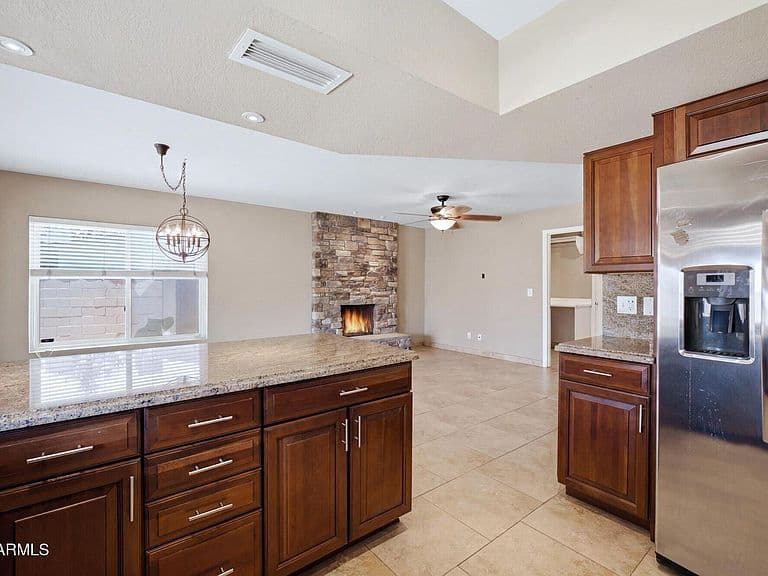 6259 E Acoma Drive photo 4