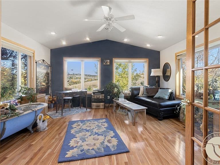 3509 Mac Duff Cir photo 2