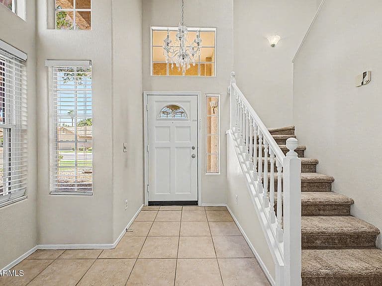 3130 E REDWOOD Lane photo 3