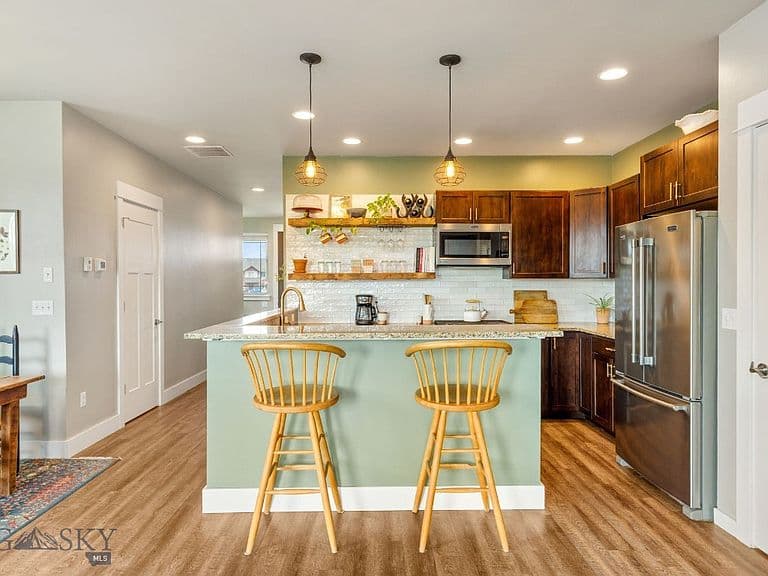 3098 Lori Ln photo 2