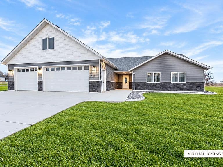 501 Koenig Dr photo 1