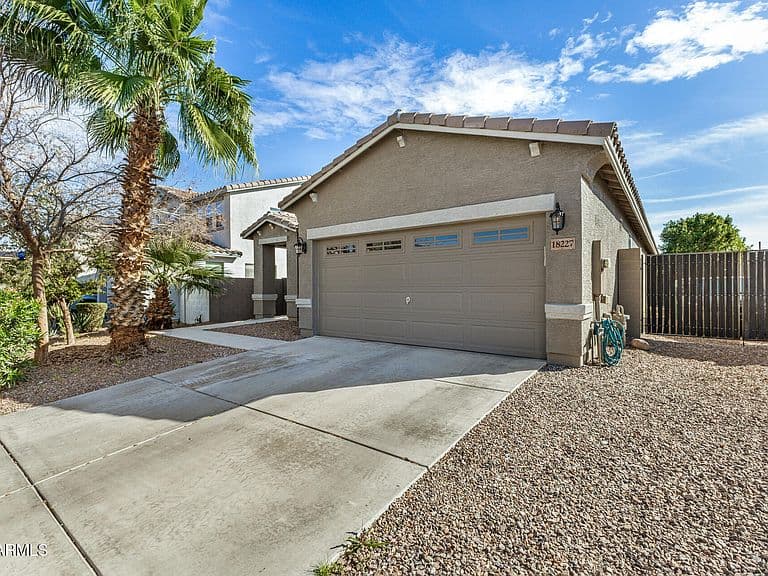 18227 W Hatcher Rd photo 3